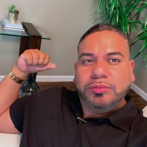 Meet your Posher, Jonathan